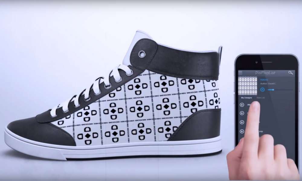 Sneakers That Can Be Customized On The Go? Sweet!