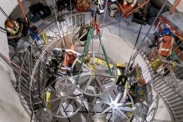 Massive Clock Buried Inside A Texas Mountain Will Keep Ticking For 10,000 Years!